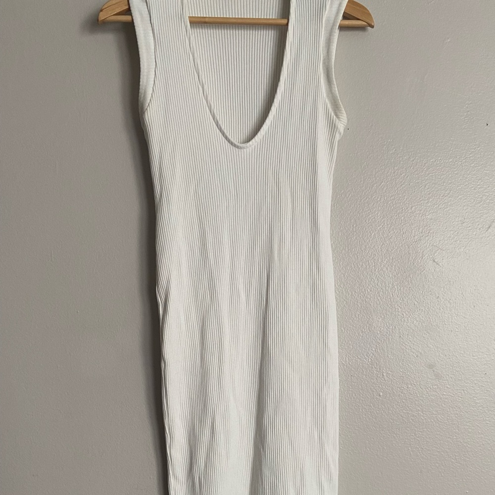 White Bodycon ribbed sleeveless knee dress